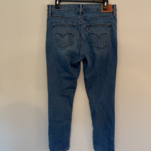 Levi’s skinny slimming jeans - Picture 3 of 5